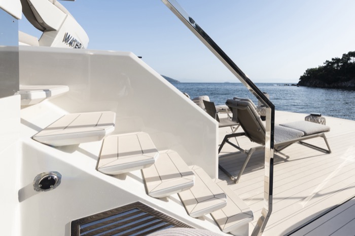 Esthec — Mazu 92DS güverte detayı